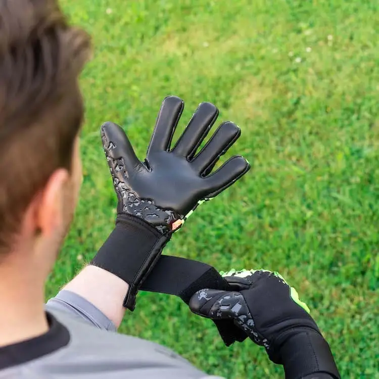 Splash_Soulbeast_Catch_and_Keep_Latex