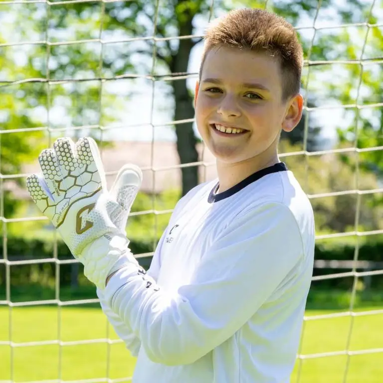 Kralle_Junior_3.0_Gold_Catch_and_Keep_Kindertorwarthandschuhe