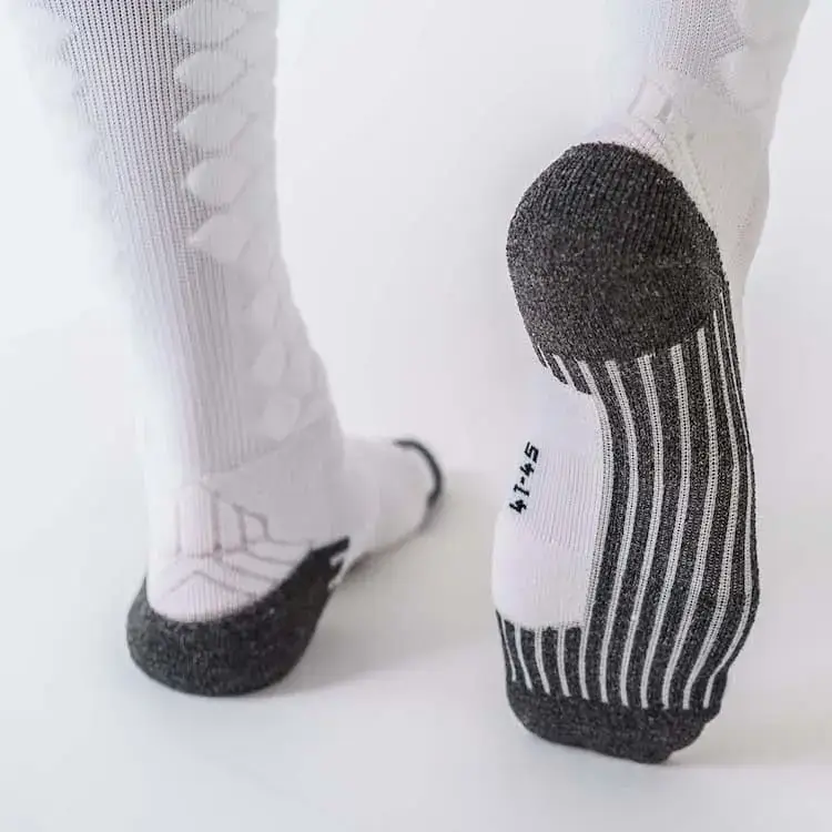 Torwartbekleidung bei Catch and Keep - Die Top Torwartsocken mit Grip!