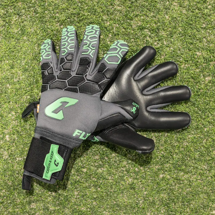 Fly_Mint_Soul_Catch_and_Keep_Goalie