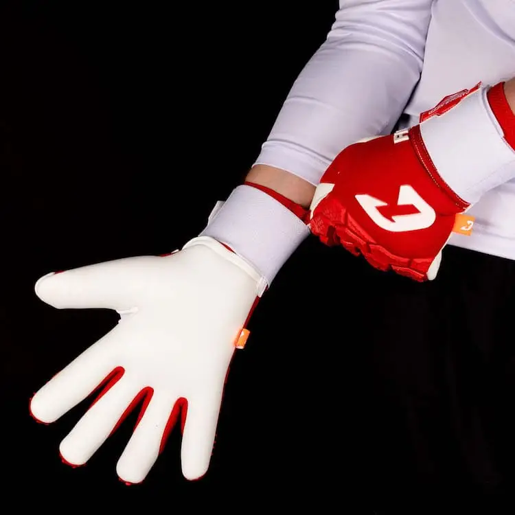 Fly_Red_Soul_Catch_and_Keep_Grip
