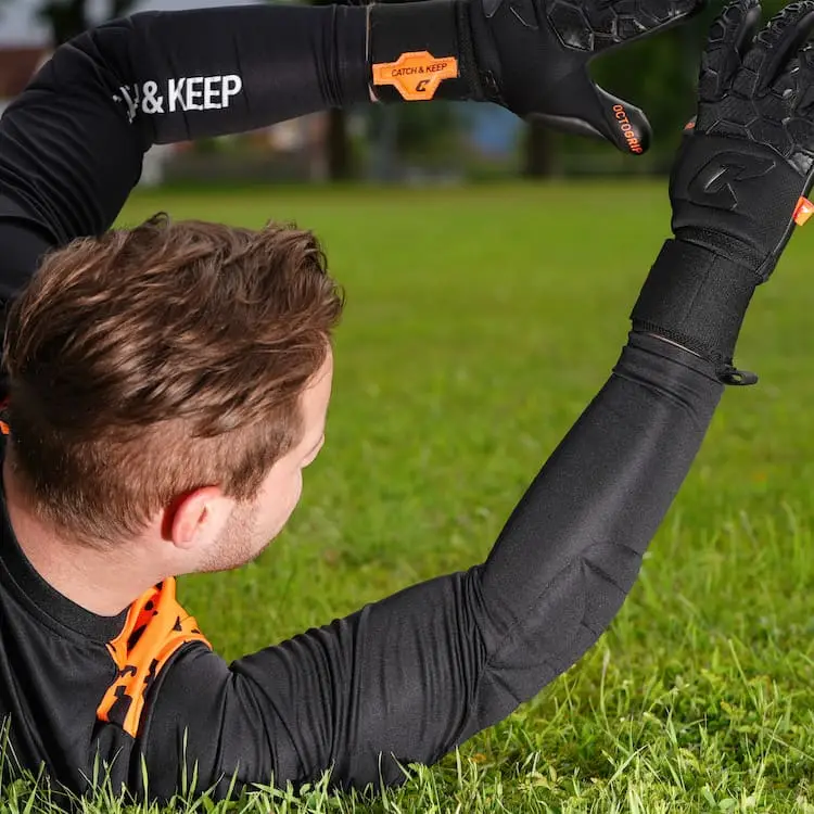 Torwarttrikot_Orange_Protection_Catch_and_Keep_Polsterung