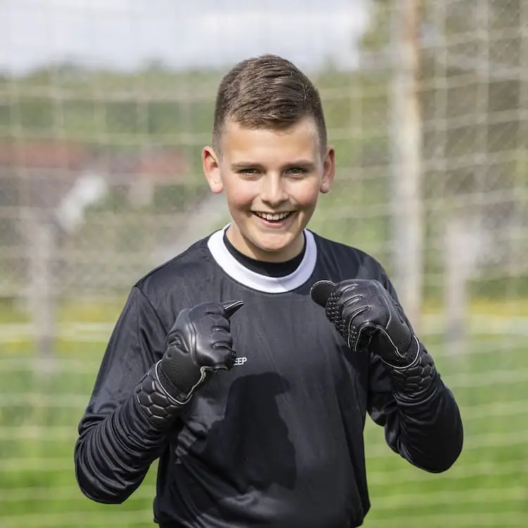Kralle Junior 3.0 Pro Schwarz Catch and Keep Torwarthandschuhe für Kinder
