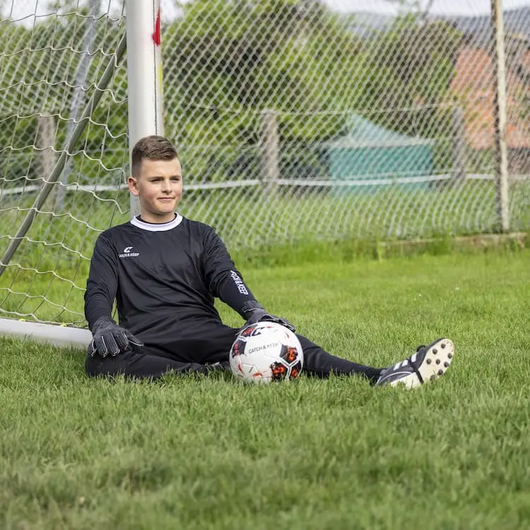 Kralle Junior 3.0 Pro Schwarz Catch and Keep junge Torhüter
