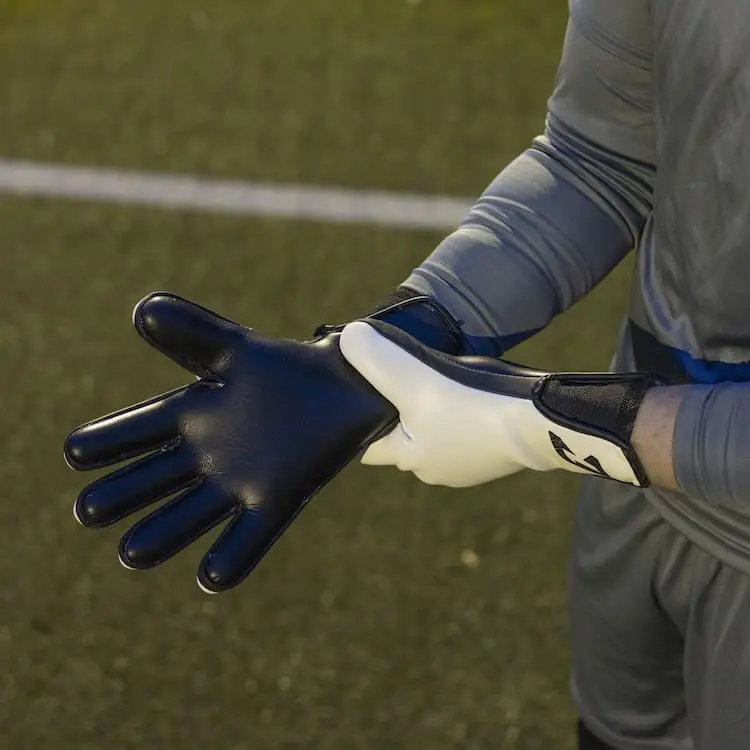 Ultimate Glove Catch & Keep Torwarthandschuhe für Torhüter