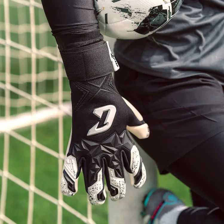 Pulse X Black Catch & Keep Torwarthandschuhe mit Grip