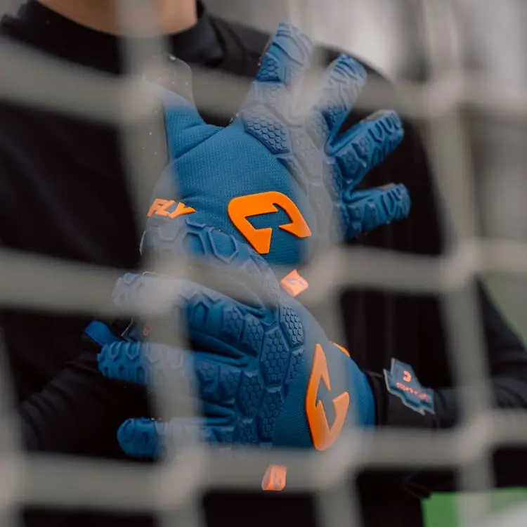 Fly Blue Soul XTech Catch and Keep Torwarthandschuhe Kunstrasenhandschuhe