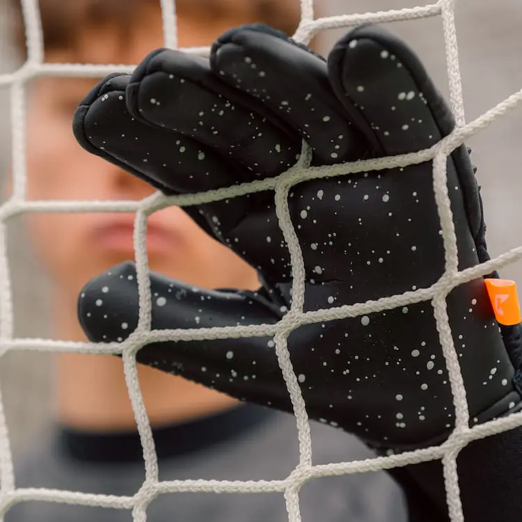 Nero XTech Catch and Keep Torwarthandschuhe Fussballhandschuhe für Kunstrasen