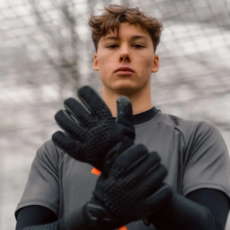 Nero XTech Catch and Keep Torwarthandschuhe extra für Kunstrasen
